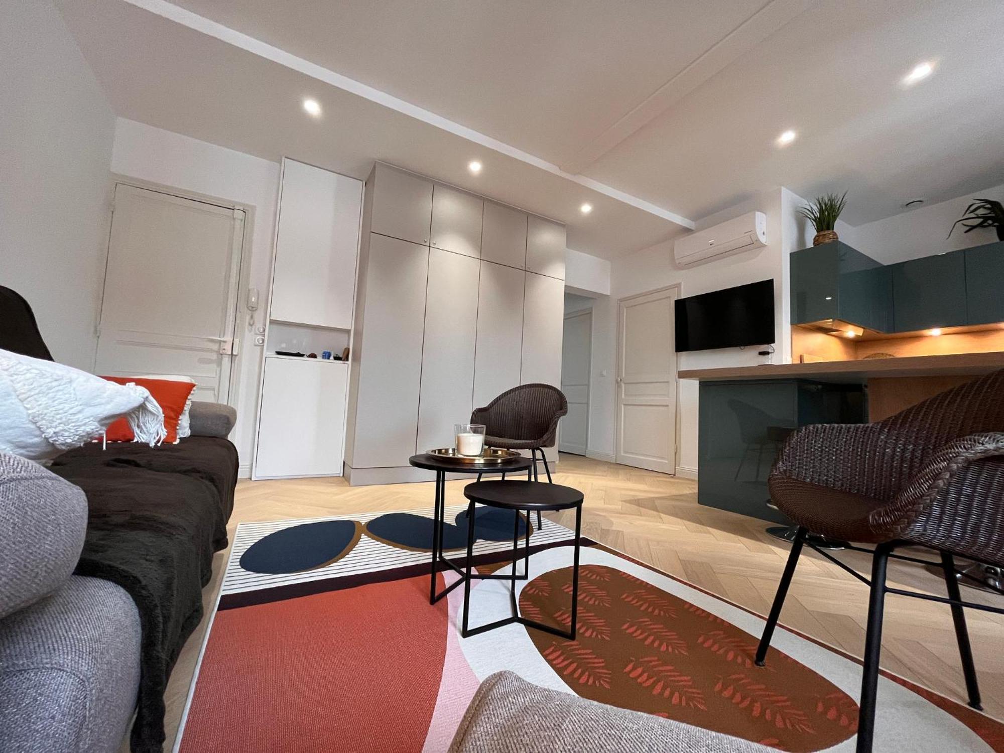Appartement Lumineux 3 Pieces Pres Des Halles Et De La Plage, Wifi, Clim, Parkings Proches - Fr-1-239-910 Сен-Жан-де-Люз Экстерьер фото